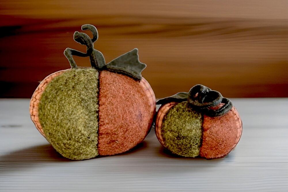 2 Felt Plush Stuffed Pumpkins Rust green Orange Plaid Fall Autumn Tabletop Decor